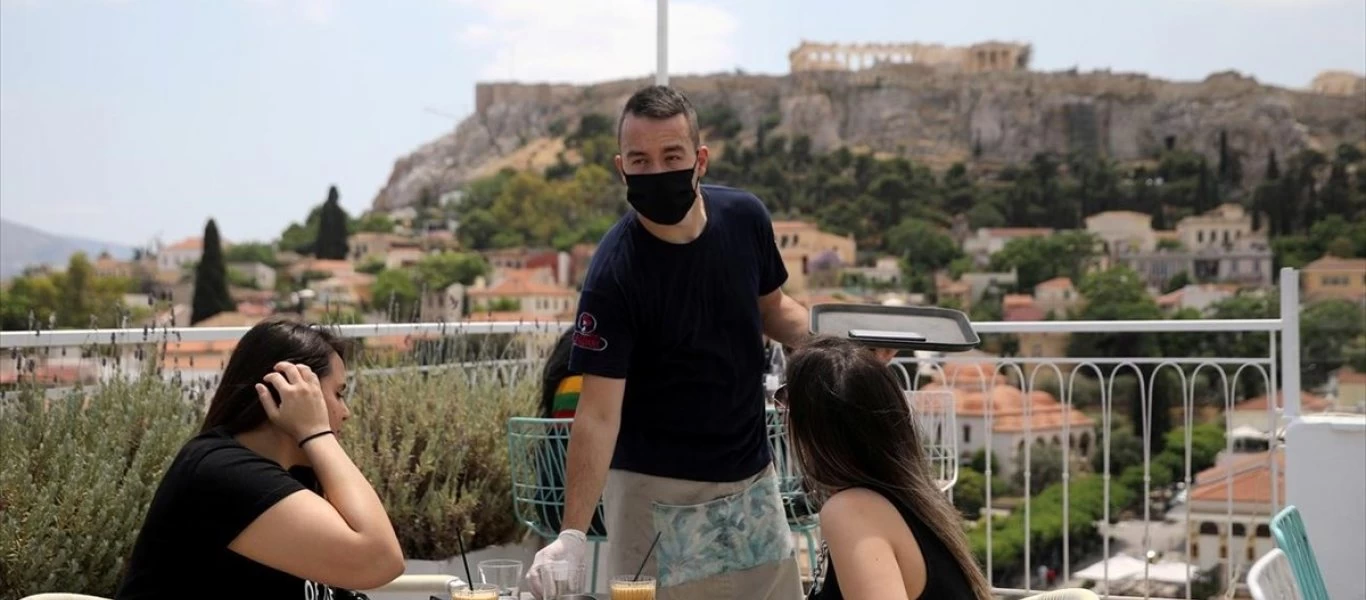 Υποχρεωτικούς εμβολισμούς και στον ιδιωτικό τομέα ετοιμάζει η κυβέρνηση - Όλα είναι πιθανά λέει ο Γ.Γεραπετρίτης